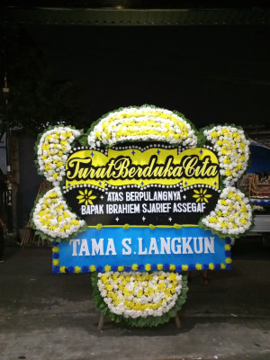 Papan Bunga Duka di Dumbo Raya
